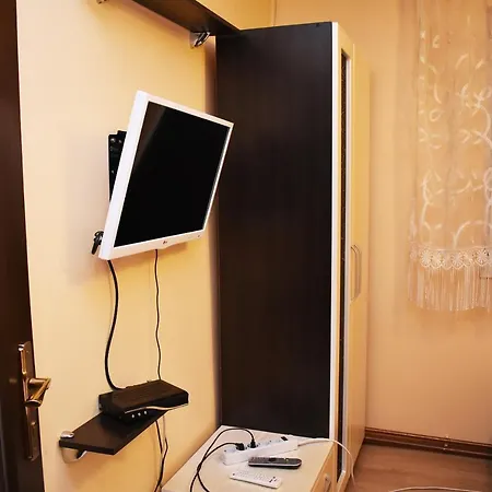 Хостел В Карпатах Guest house
